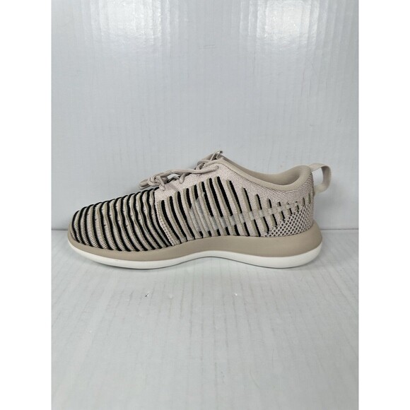 Size 6 Womens Nike Roshe Two Flyknit Running Shoe Olive Tan Black 844929-200 NEW - Picture 4 of 8
